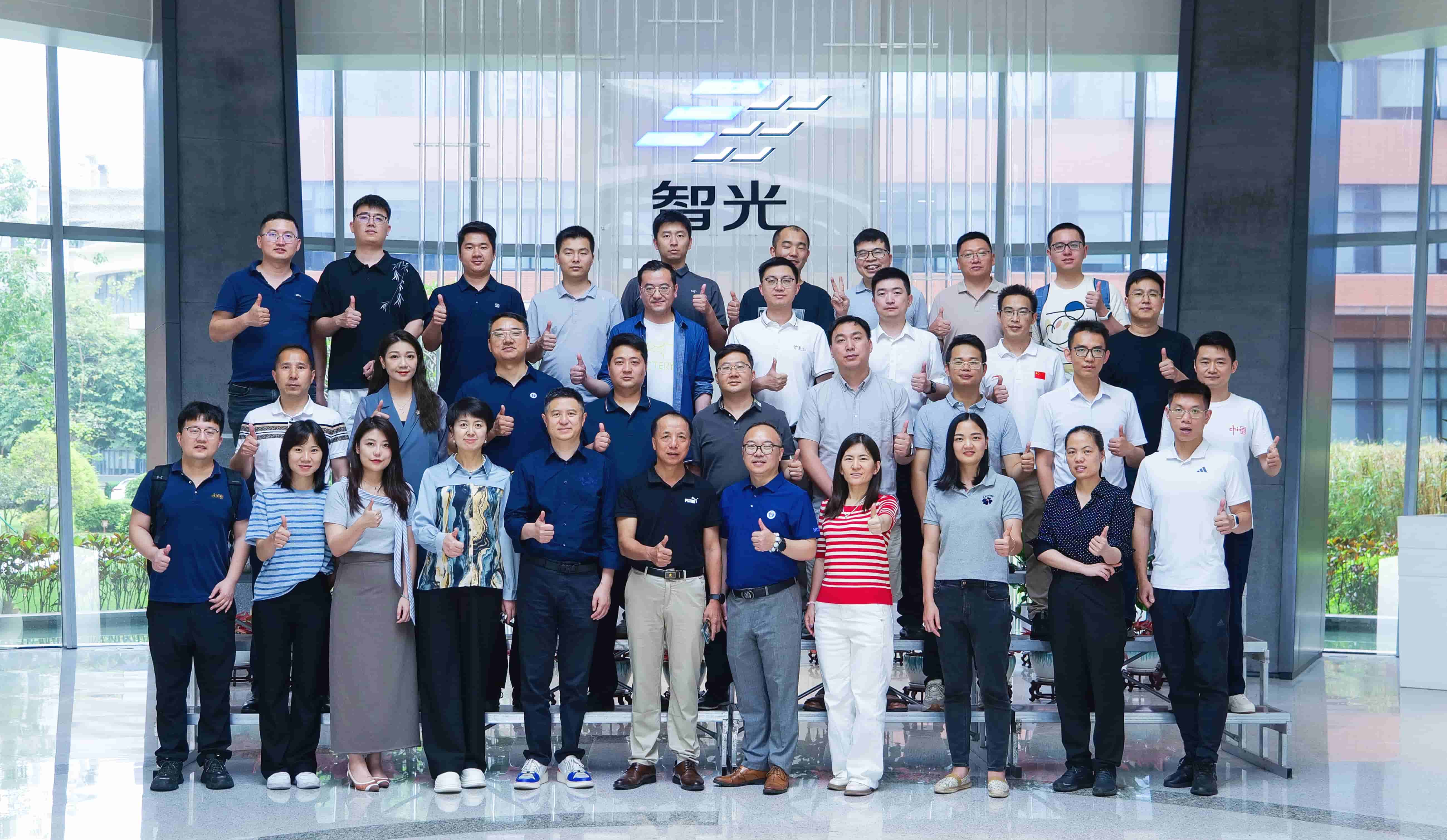 ag凯发官网研究院携手华北电力大学校友会广东分会成功举办新能源政策研讨与资源对接会